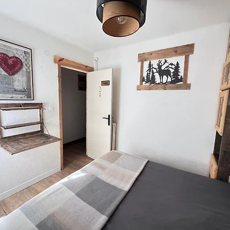 Superbe T2 Atypique-vue Panoramique-idealement Situe ! *